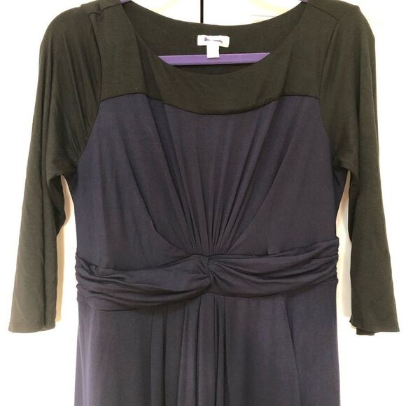 A Pea in the Pod Faux-wrap Maternity Dress - Picture 6 of 10